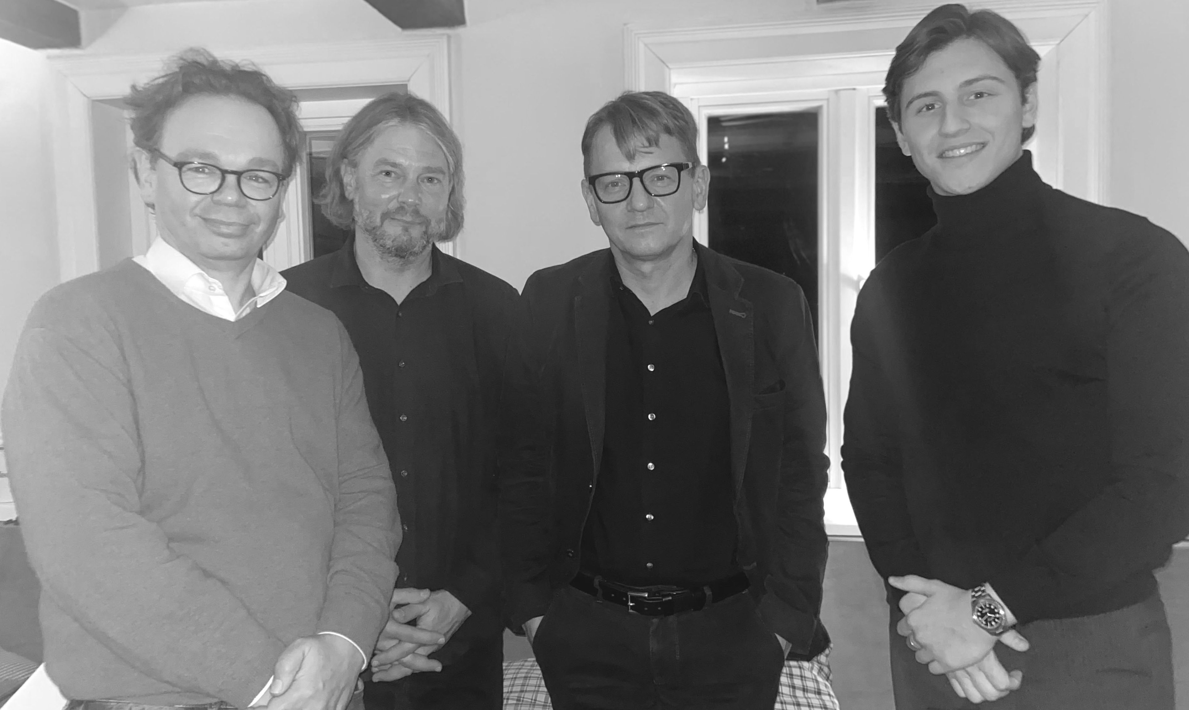Zu Wagners Stellvertretern wurde der Vertriebsleiter Olaf Ulke, der Journalist Konstantin Gerszewski  und der Jura-Student Leon Stravizuk gewählt